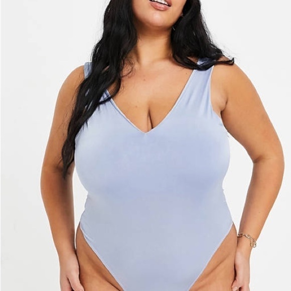 *Missguided Plus Seamless V-Neck Bodysuit NWT Baby Blue Sz 18 - Picture 1 of 10